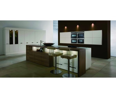 kitchen cabinets Canada white color