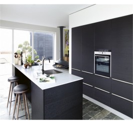 Customized made black and whiet lacquer kitchen cabinet