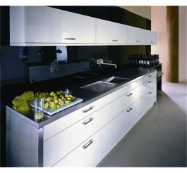 customized made whiet  uv high gloss kitchen cabinet